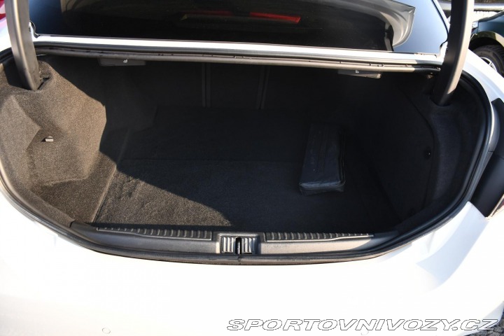 Alfa Romeo Giulia 2,0T 16V 206kW REZERVACE 2024