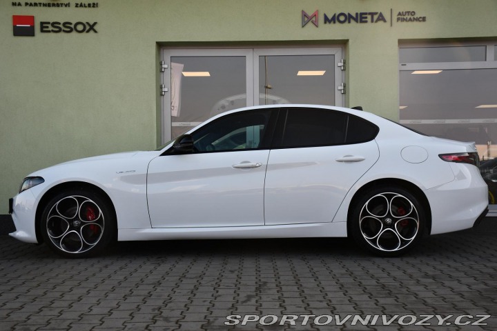 Alfa Romeo Giulia 2,0T 16V 206kW AT8-Q4 ZAD 2024