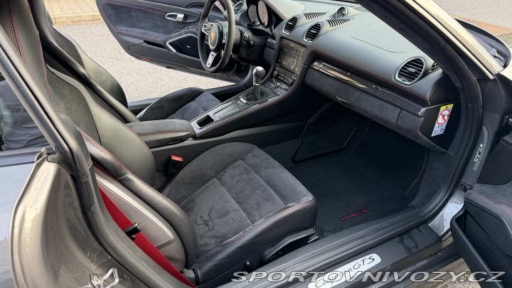 Porsche Cayman 718 4.0 GTS 2020