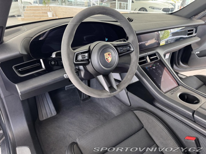 Porsche Taycan 4S Performance*REZERVACE! 2020