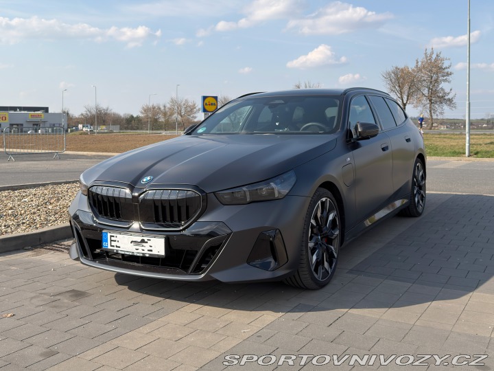 BMW 5 550e 2025