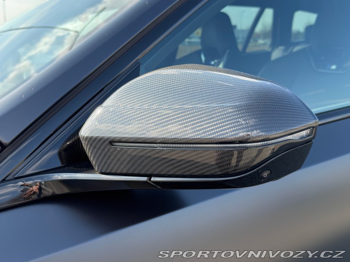 BMW 5 550e 2025