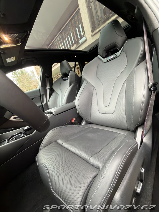 BMW 5 550e 2025