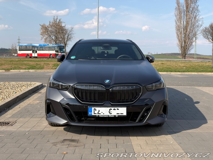 BMW 5 550e 2025