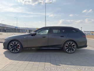BMW 5 550e 2025