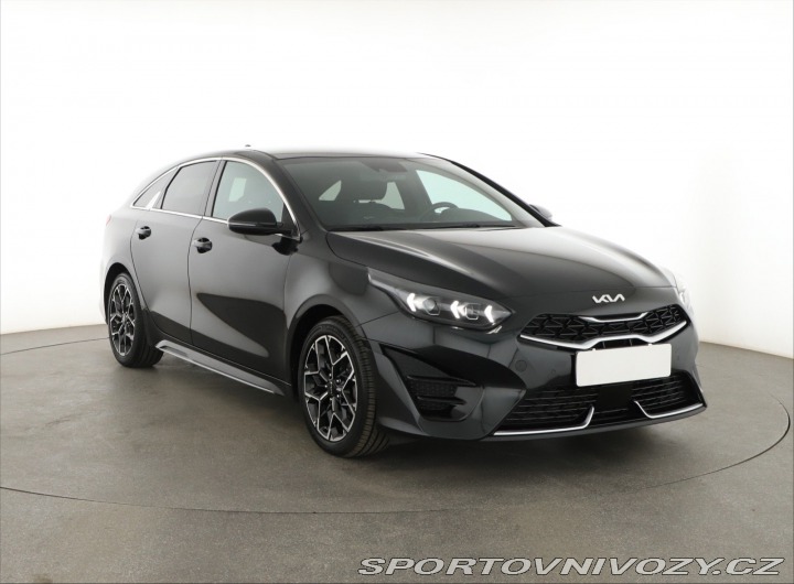 Kia ProCeed GT Line Plus 1.5 T-GDI 2022