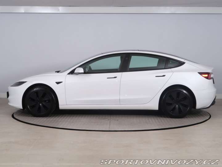 Tesla Model 3 Standard Range LFP 2024