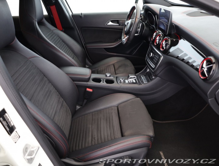 Mercedes-Benz Ostatní modely GLA  GLA 45 AMG 2017
