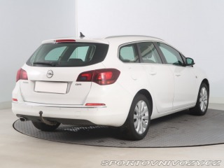 Opel Astra 2.0 CDTI 2016