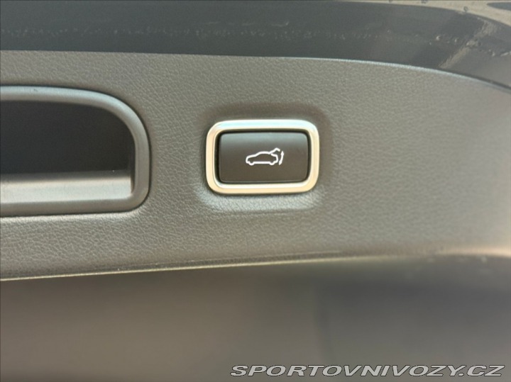 Kia Stinger 3,3 GT V6 269KW 2022