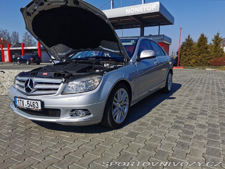 Mercedes-Benz C 2,2 CDI 125kW Avantgard 2007
