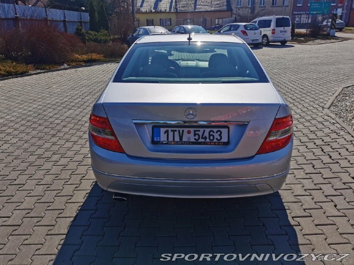 Mercedes-Benz C 2,2 CDI 125kW Avantgard 2007