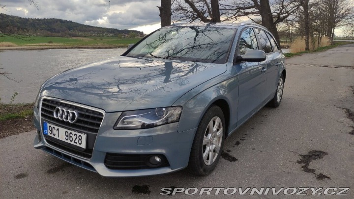 Audi A4 Avant 2,0   B8 2011