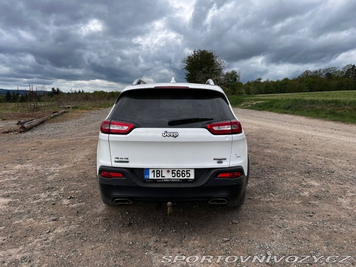 Ostatní značky Ostatní modely Jeep Cherokee 2,0   183 557km, + letní 2015