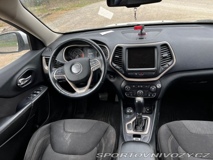 Ostatní značky Ostatní modely Jeep Cherokee 2,0   183 557km, + letní 2015
