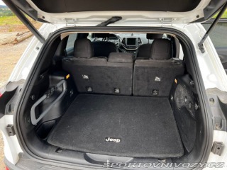 Ostatní značky Ostatní modely Jeep Cherokee 2,0   183 557km, + letní 2015