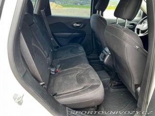 Ostatní značky Ostatní modely Jeep Cherokee 2,0   183 557km, + letní 2015