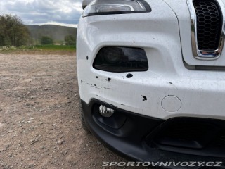 Ostatní značky Ostatní modely Jeep Cherokee 2,0   183 557km, + letní 2015
