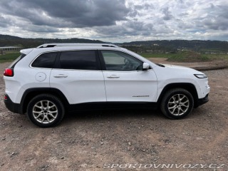 Ostatní značky Ostatní modely Jeep Cherokee 2,0   183 557km, + letní 2015