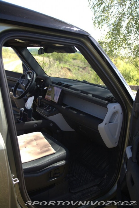 Ostatní značky Ostatní modely Land Rover Defender 3,0   110 1800