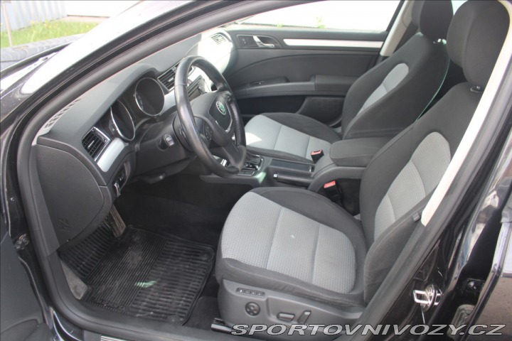Škoda Superb 2,0 TDi 125kW DSG Combi 1800