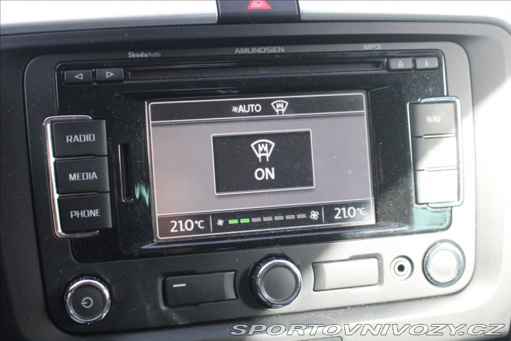 Škoda Superb 2,0 TDi 125kW DSG Combi 1800