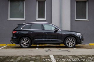 Volkswagen Ostatní modely Touareg 3.0 V6 TDI SCR R-Line / 2019