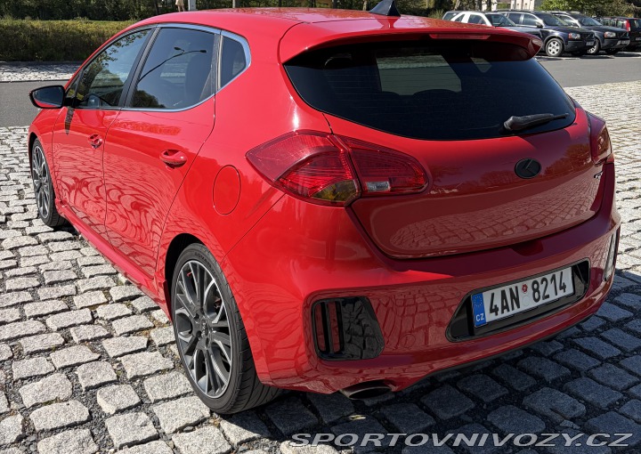 Kia Ceed GT  2015