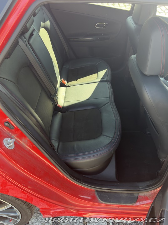 Kia Ceed GT  2015
