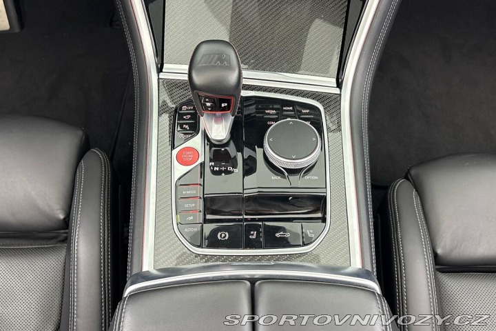 BMW M8 2022