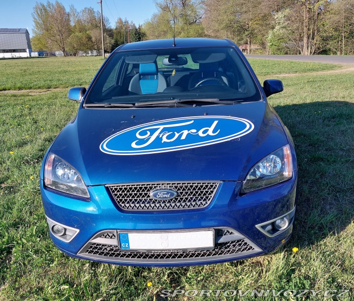 Ford Focus ST  2004
