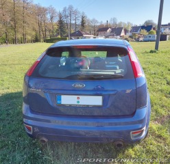 Ford Focus ST  2004