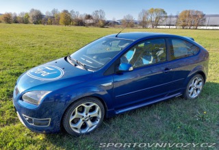 Ford Focus ST  2004