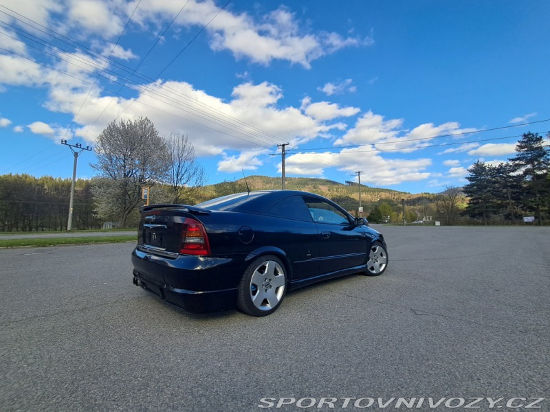 Opel Astra Bertone 2.0 T