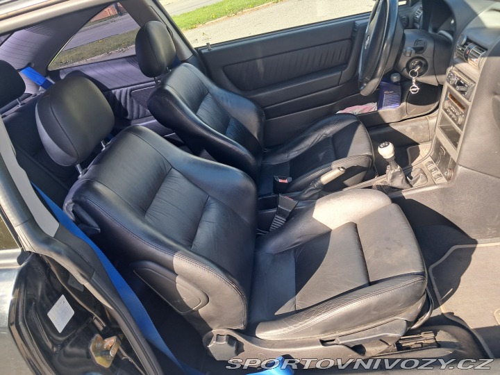 Opel Astra Bertone 2.0 T 2003
