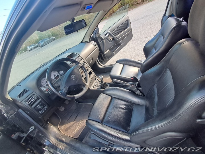 Opel Astra Bertone 2.0 T 2003