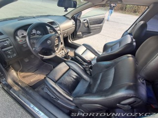 Opel Astra Bertone 2.0 T 2003