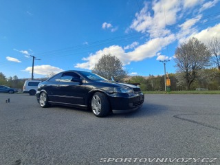 Opel Astra Bertone 2.0 T 2003