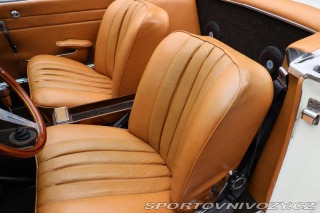 Mercedes-Benz SL 230 SL Pagoda z řady W113 1967
