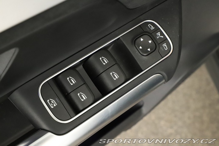 Mercedes-Benz Ostatní modely GLA AMG Line GLA 220 4MATIC 2025