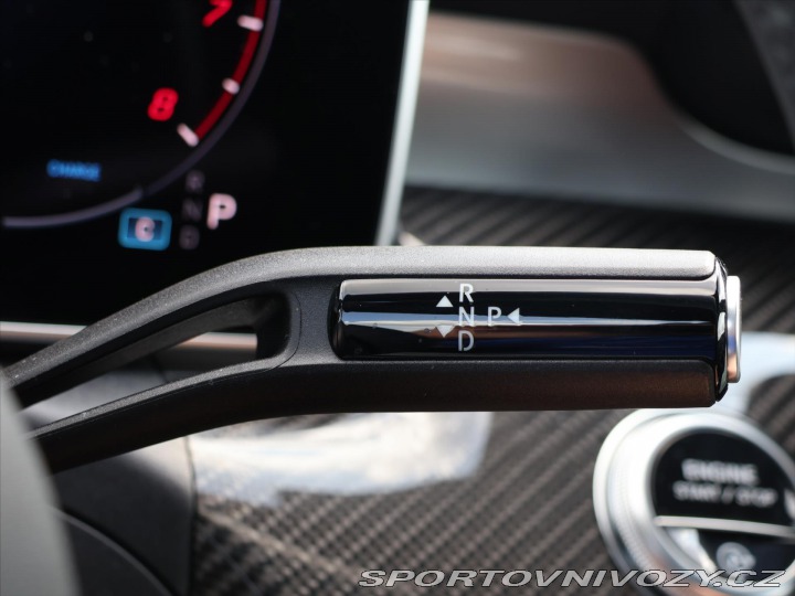 Mercedes-Benz CLE 2,0 300 4Matic AMG Premiu 2025
