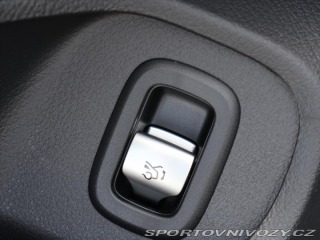 Mercedes-Benz CLE 2,0 300 4Matic AMG Premiu 2025