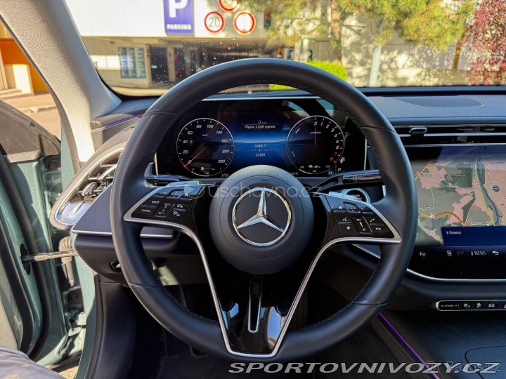 Mercedes-Benz E 300 e 2024