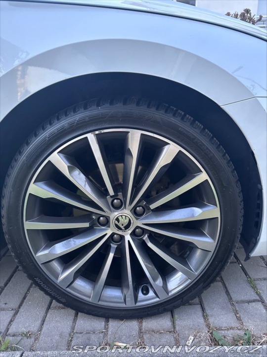 Škoda Superb 2,0   IIII Combi L&K 2016
