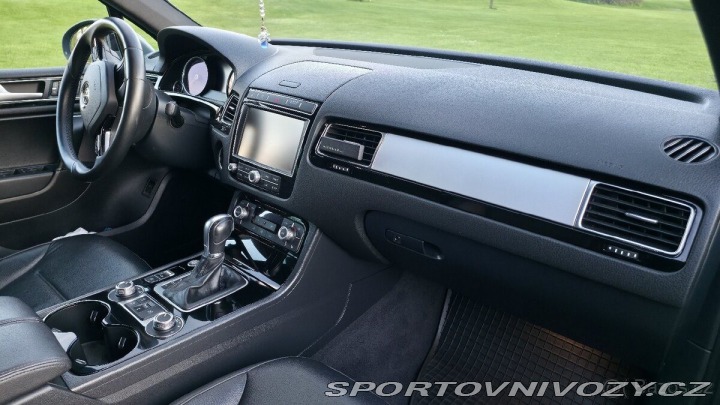 Volkswagen Ostatní modely Touareg 3,0 TDI 193KW Top stav 2016