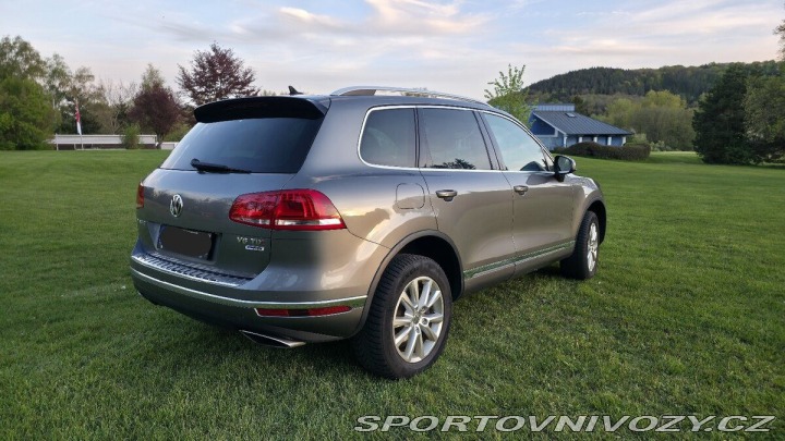 Volkswagen Ostatní modely Touareg 3,0 TDI 193KW Top stav 2016