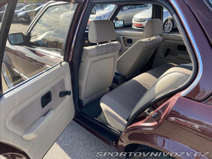 BMW 3 2.7 325e 114.450km! Plná 1987