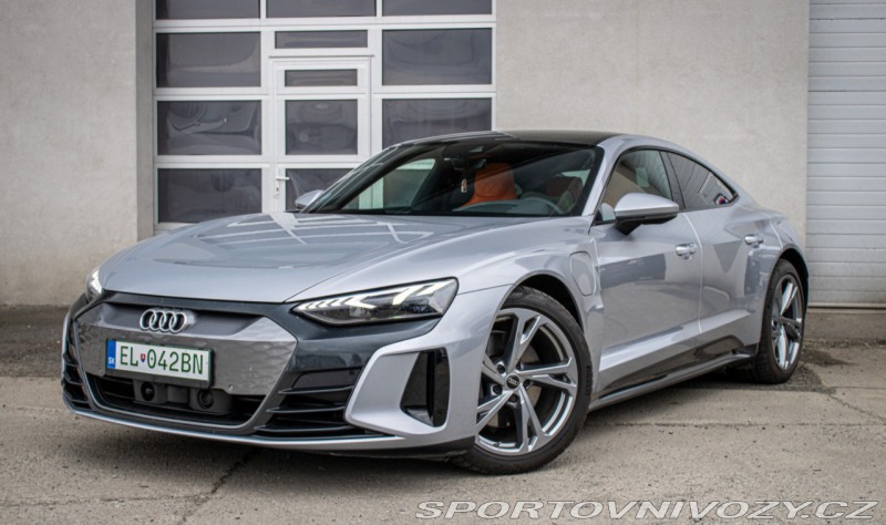 Audi e-tron GT GT 350kW / AJ NA SPLÁTKY