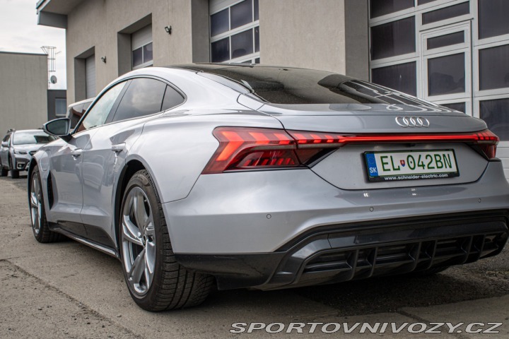 Audi e-tron GT GT 350kW / AJ NA SPLÁTKY 2023