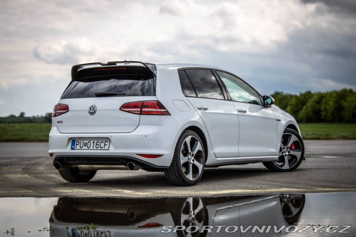 Volkswagen Golf 2.0 TSI BMT GTI Performa 2016